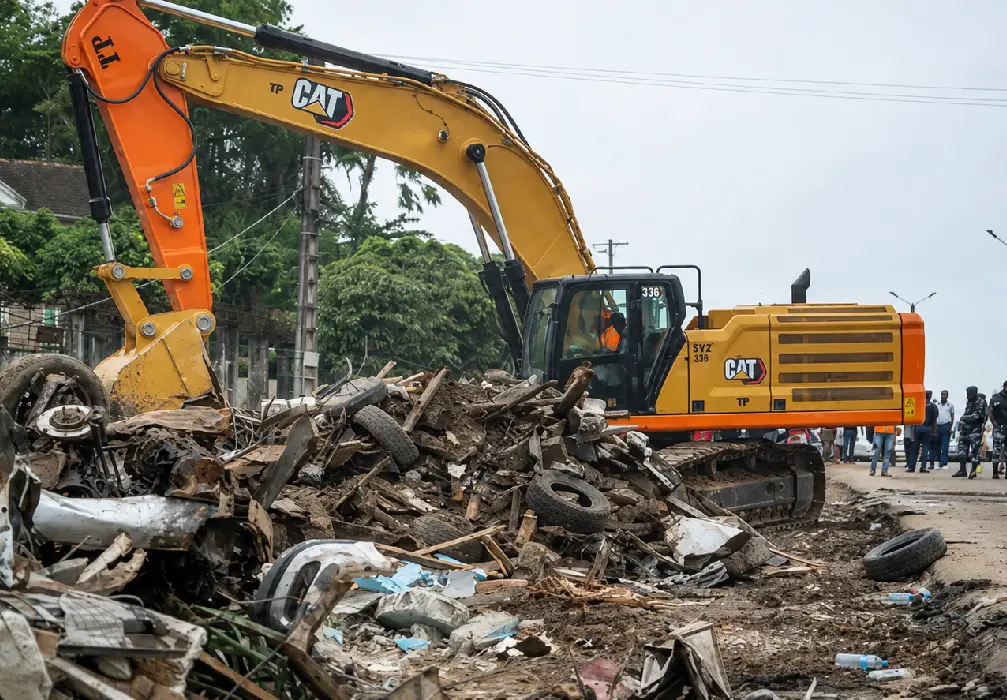 Déguerpissements à Libreville : le dilemme entre modernisation et urgence socio-économique