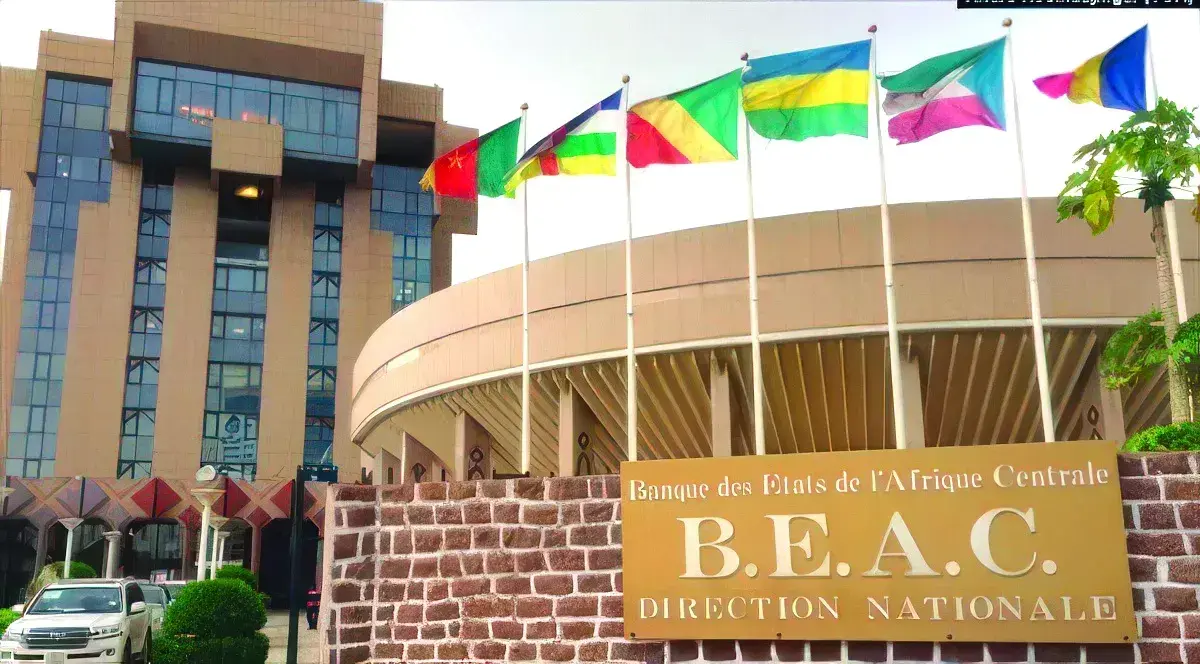 LE GABON ET LES CRÉDITS BANCAIRES